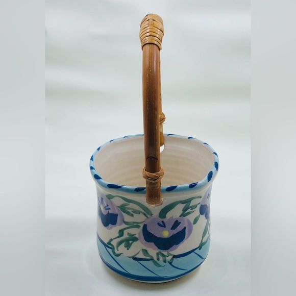 Art Pottery Basket Bamboo Handle Signed “Stevens” Painted Flowers Pansies - Picture 3 of 16